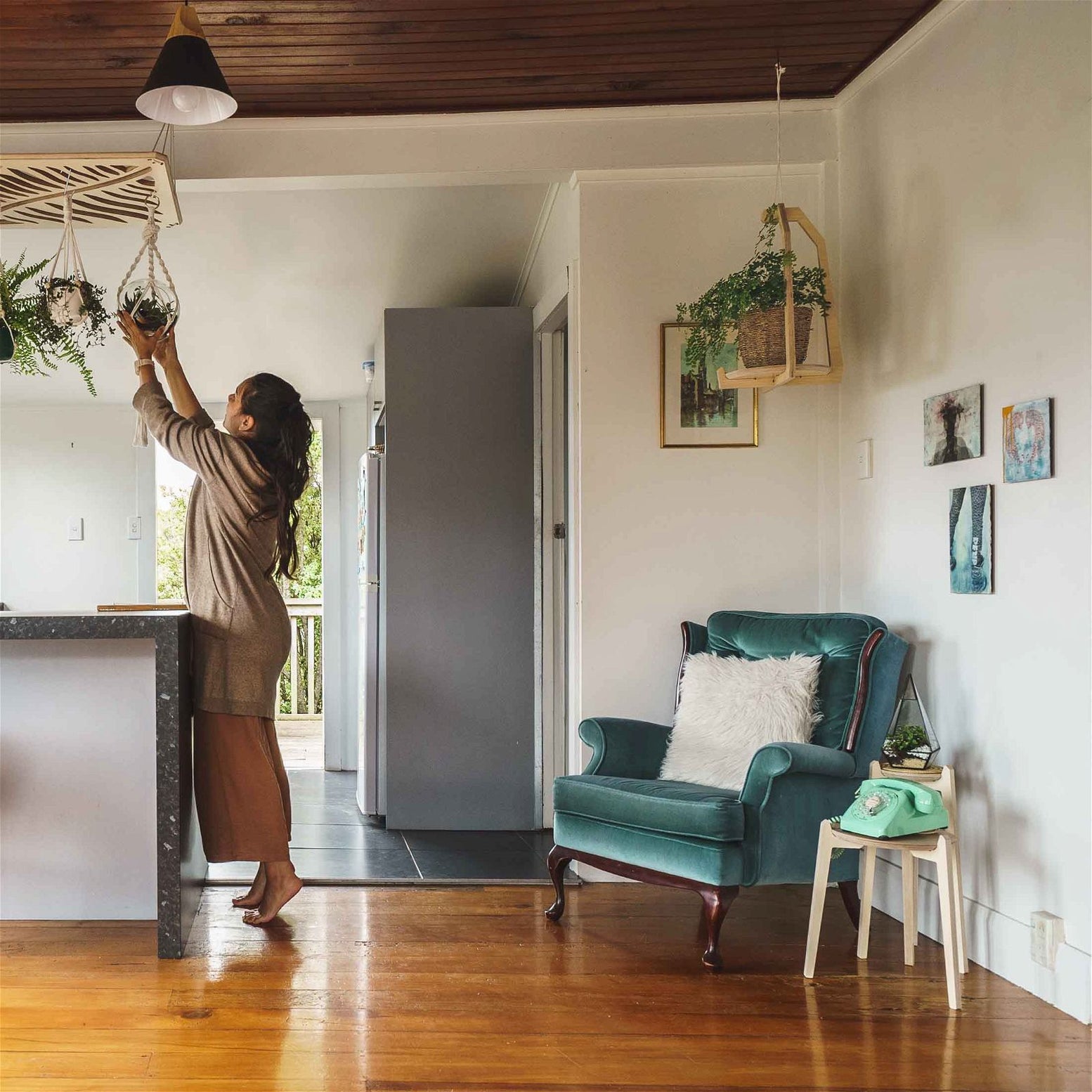 standing hanging plant stand •Japandi Hanging Plant Stand